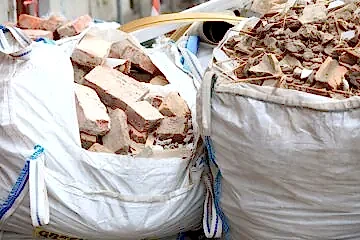 Мусор после установки пластиковых окон